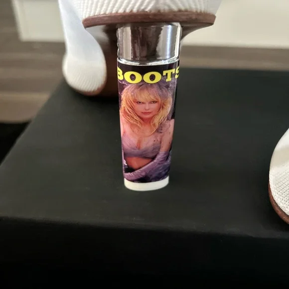 Vetements White and Black Logo Casual Socks - Picture 6 of 13